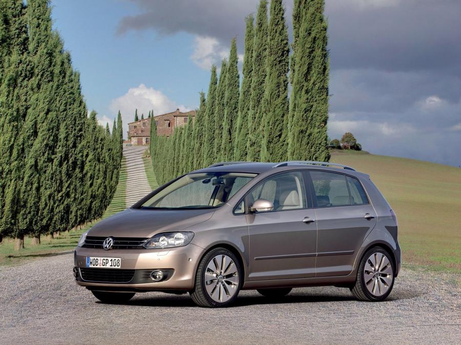  Volkswagen Golf Plus 2008 года  (фото 7 из 15)